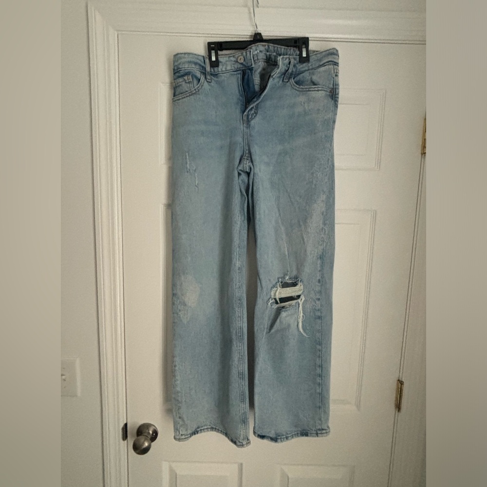 Wide Leg Women’s Distressed Jeans